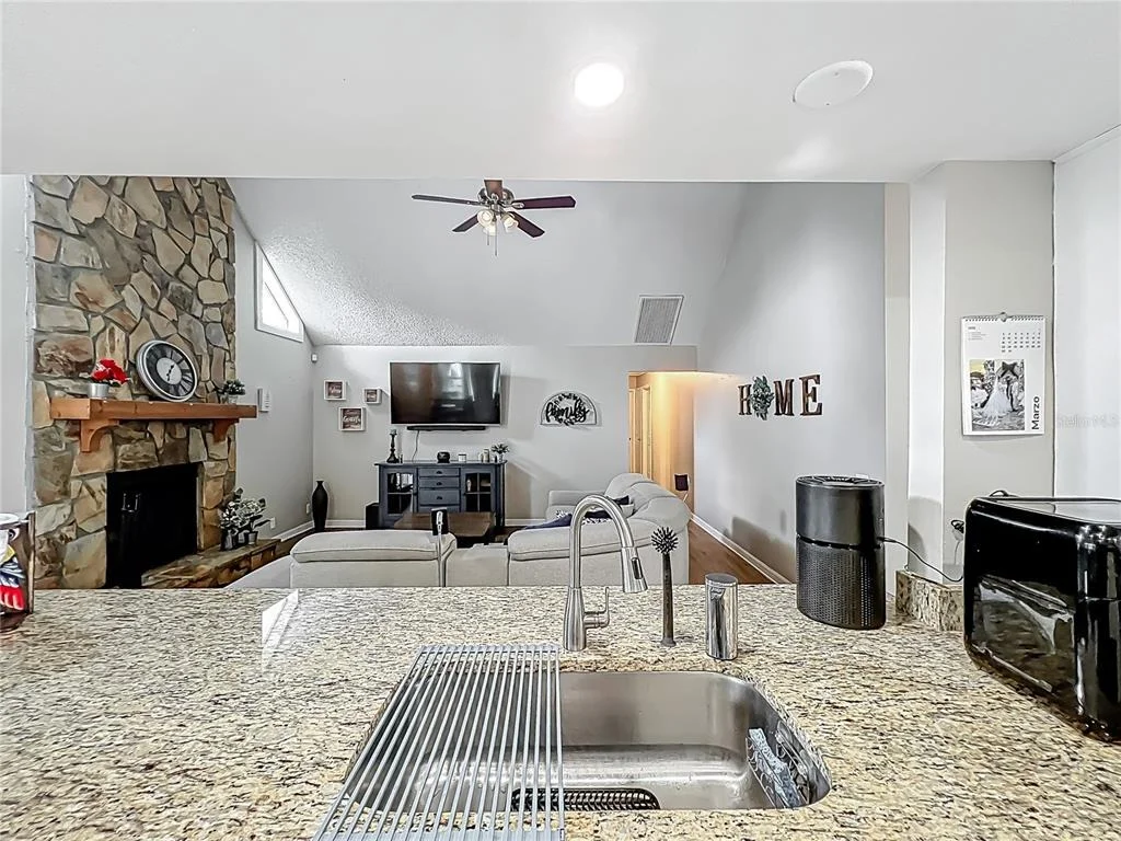 Photo of 340 VAIL DRIVE