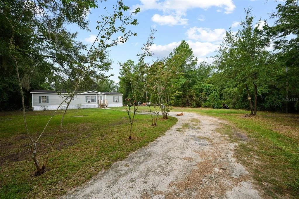 Photo of 9798 STATE ROAD 100 W