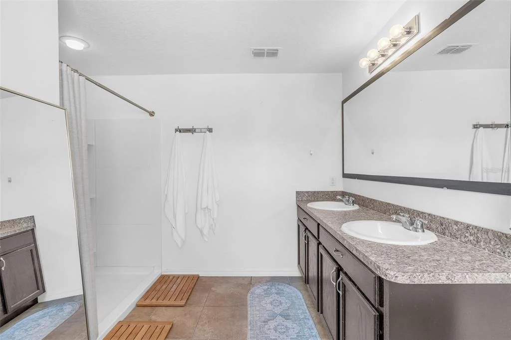 Photo of 16610 BROADFORD LANE