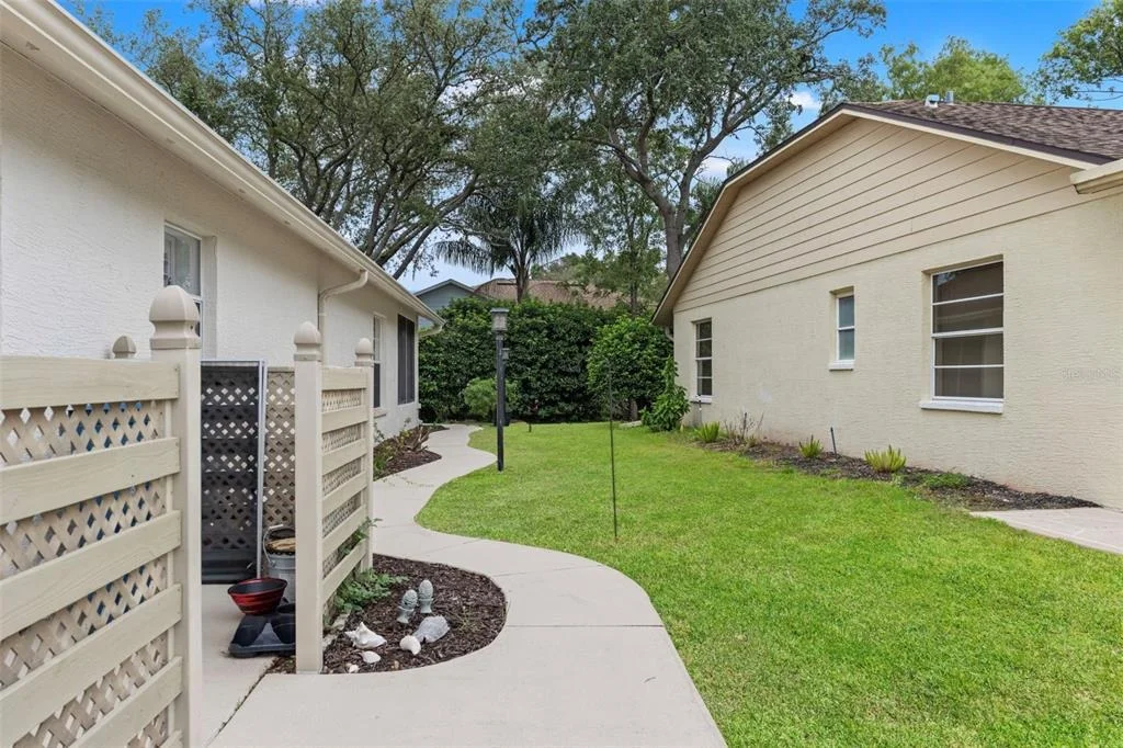Photo of 7350 ROSEMONT LANE