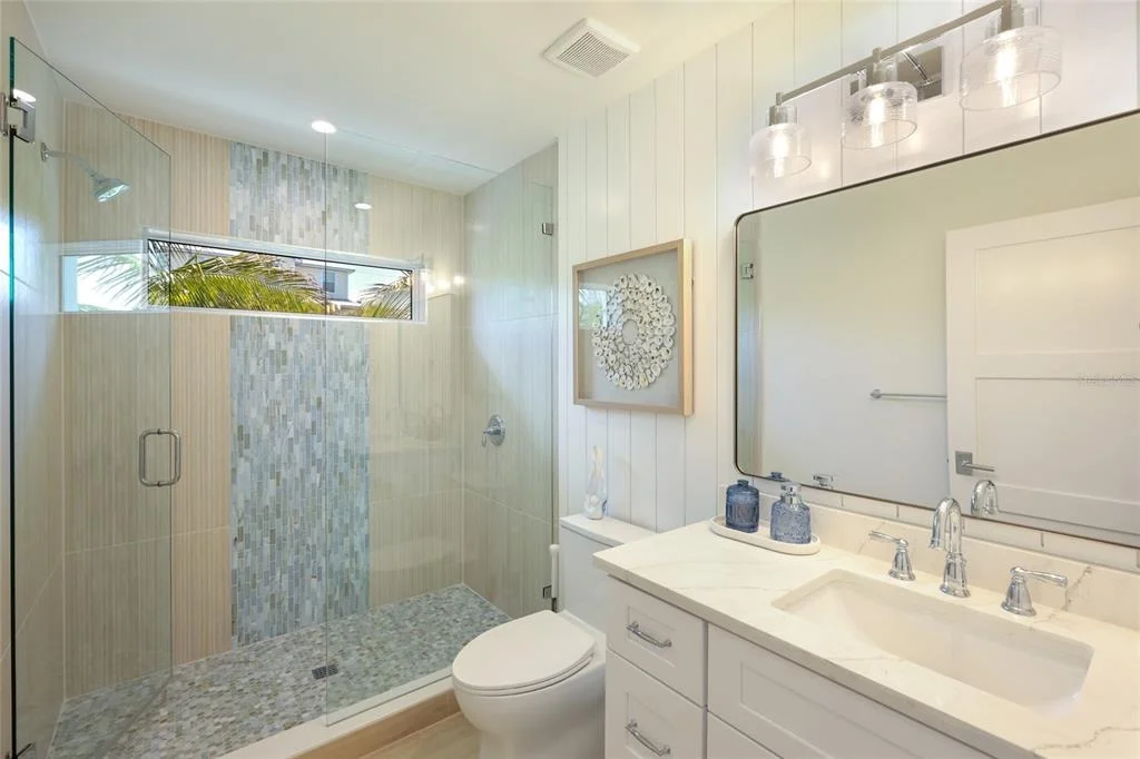Photo of 6401 MARINA DRIVE