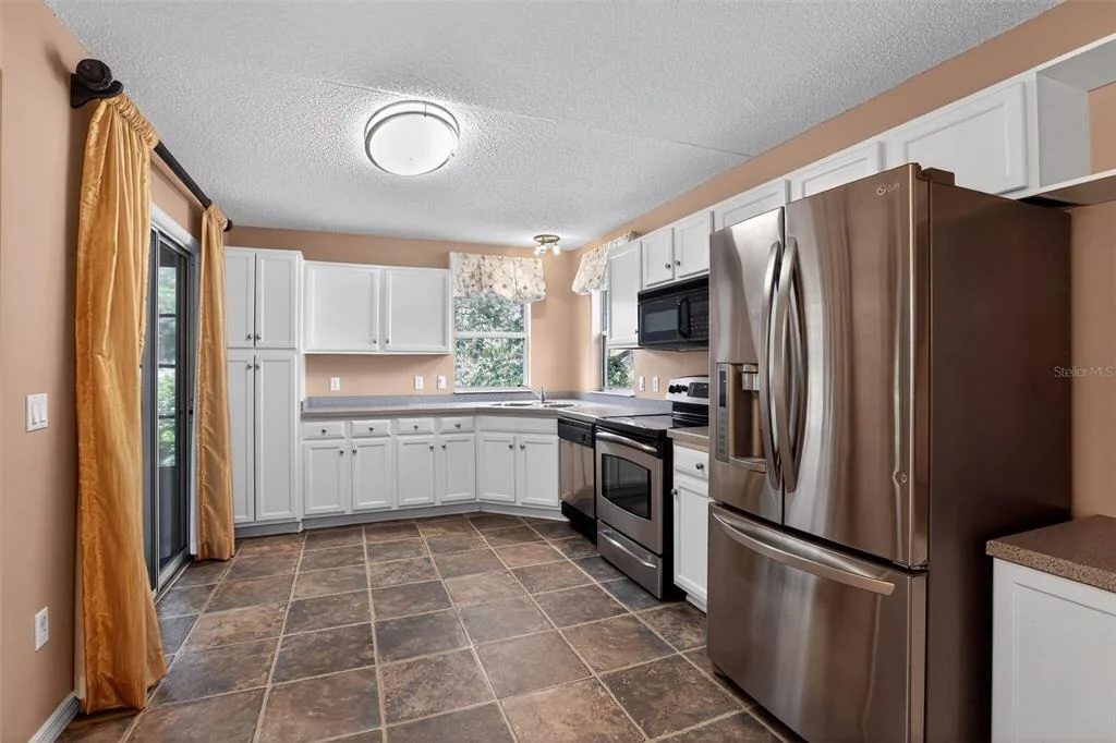 Photo of 728 RIVERA ROAD