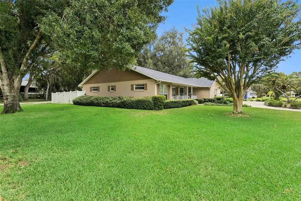 Photo of 5016 RIVER LAKE ROAD