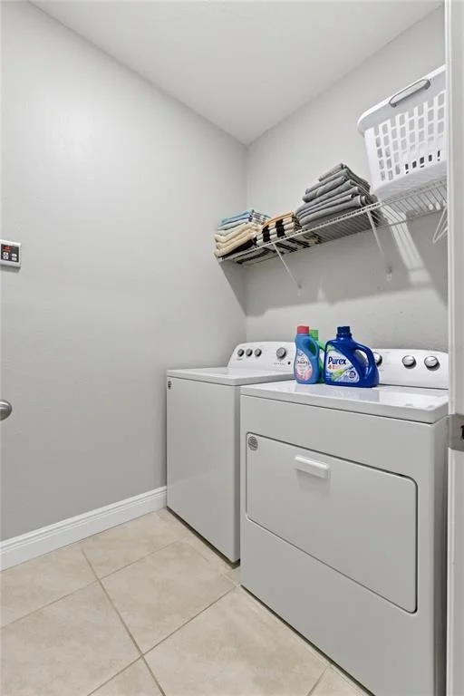 Photo of 7635 OAKMOSS LOOP