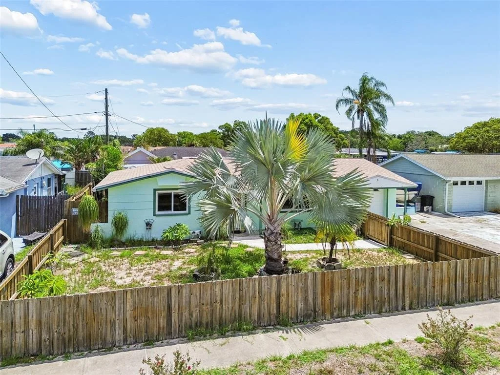 Photo of 1056 TAMARAC DRIVE