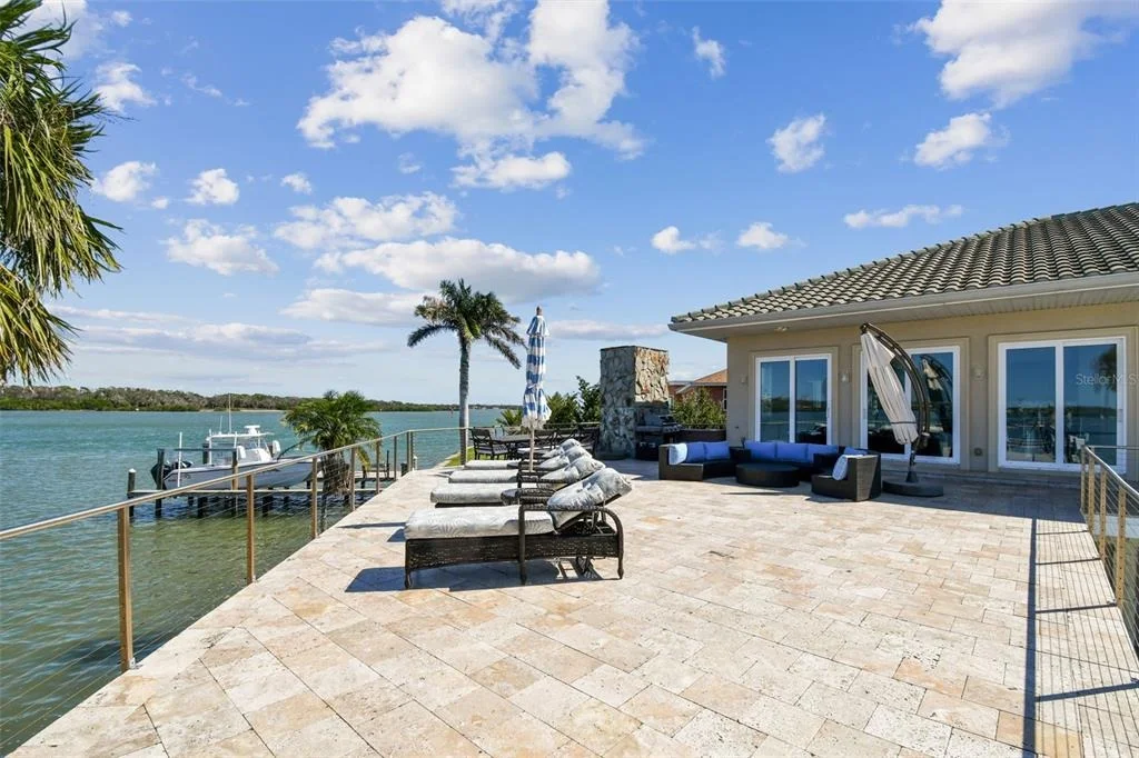 Photo of 582 JOHNS PASS AVENUE