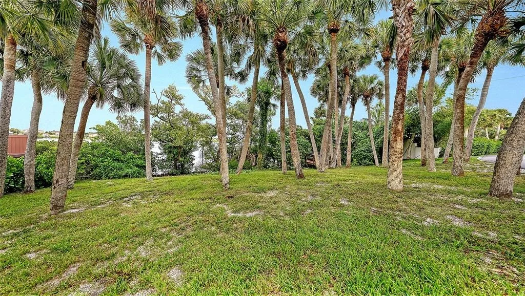 Photo of 2417 CASEY KEY ROAD