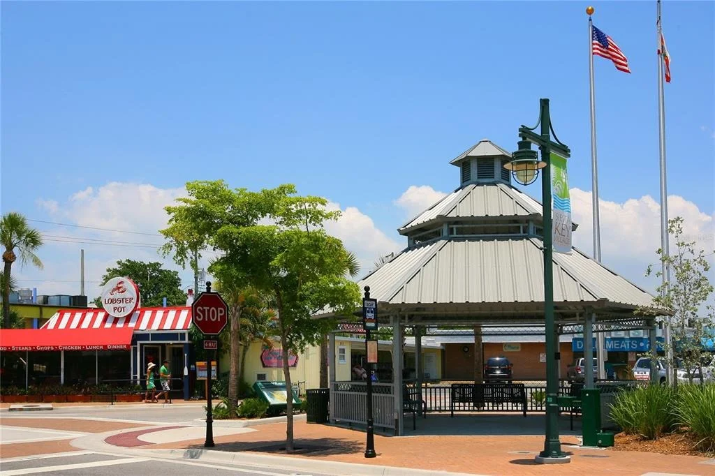 Photo of 471 ISLAND CIRCLE