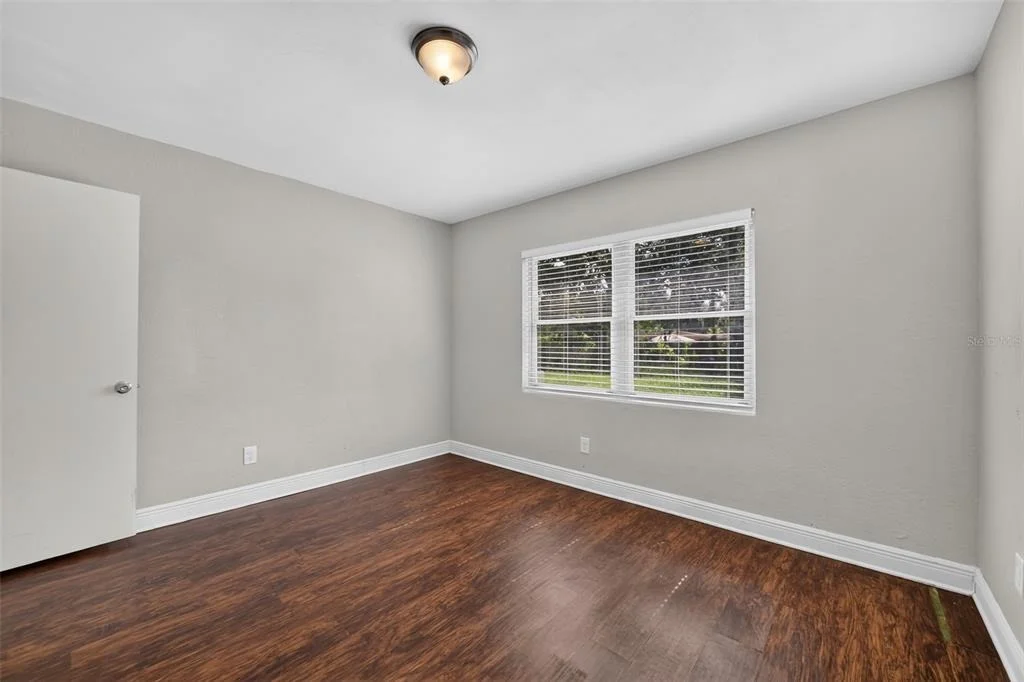 Photo of 351 STARLING ROAD