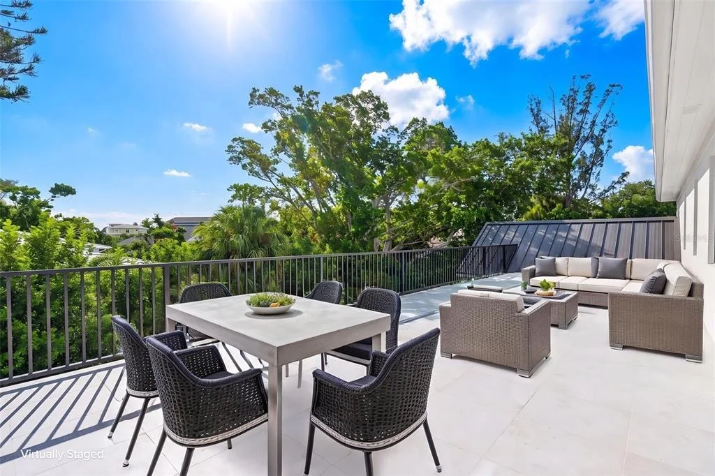 Photo of 656 TROPICAL CIRCLE