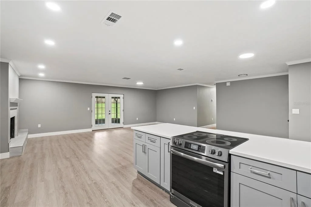 Photo of 1901 LAKEVIEW DRIVE