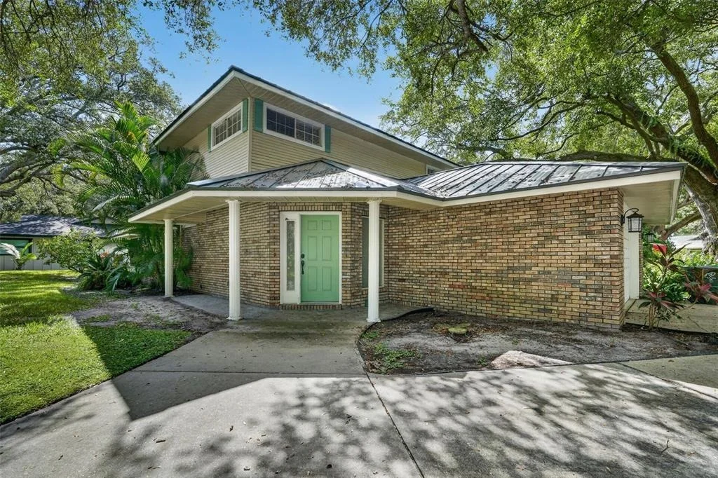 Photo of 6812 ARBOR OAKS DRIVE
