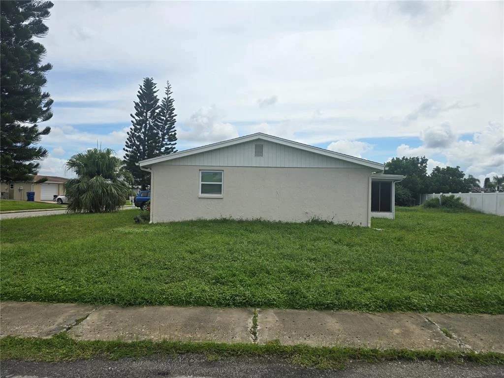 Photo of 2055 NORFOLK DRIVE