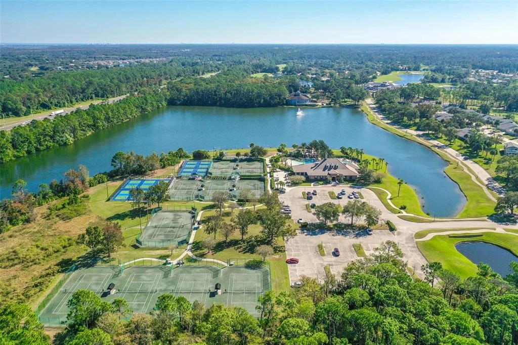 Photo of 823 CREEKWOOD DRIVE