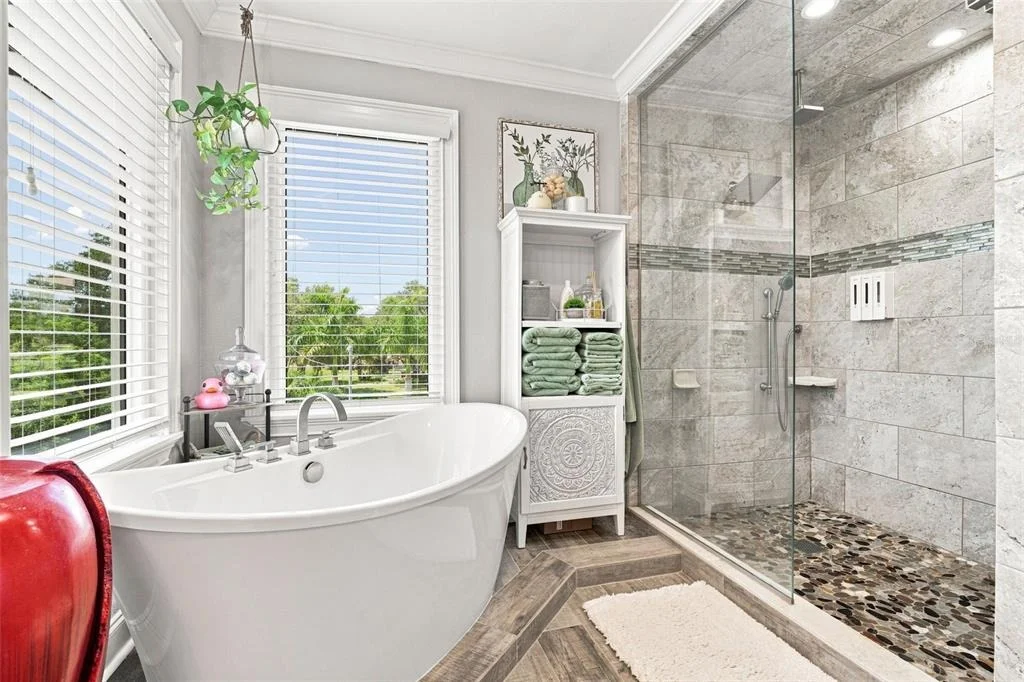 Photo of 2424 HARBOUR DRIVE
