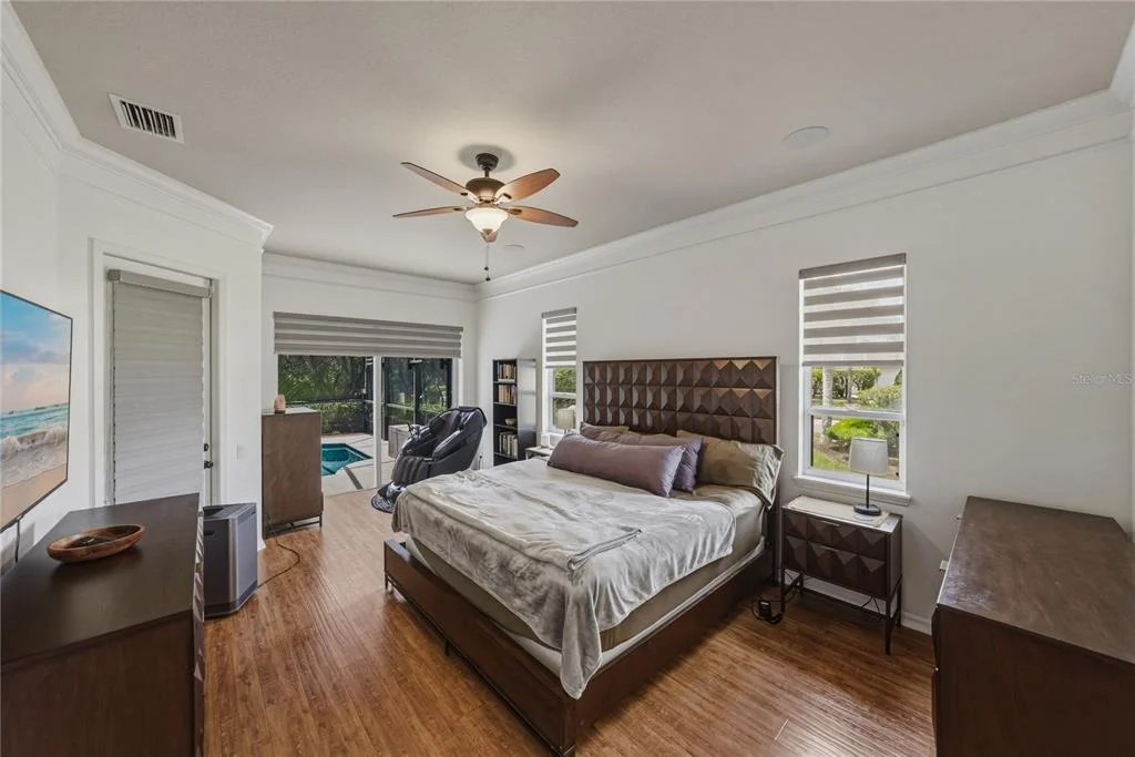 Photo of 6105 AUDUBON MANOR BOULEVARD