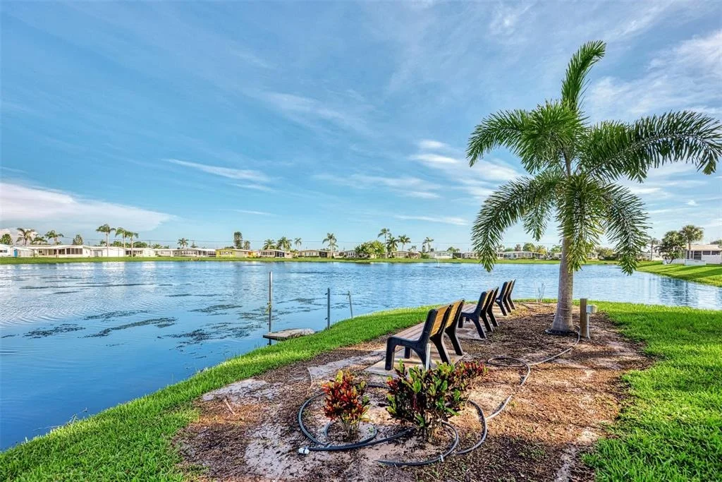 Photo of 49 COMPASS POINT