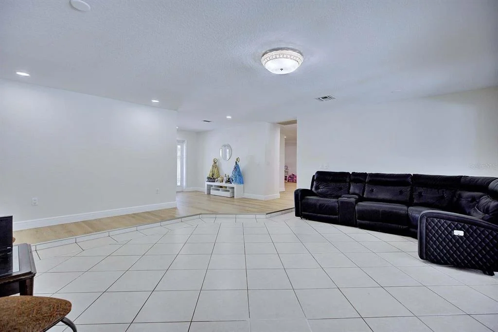 Photo of 4012 SUNRISE DRIVE
