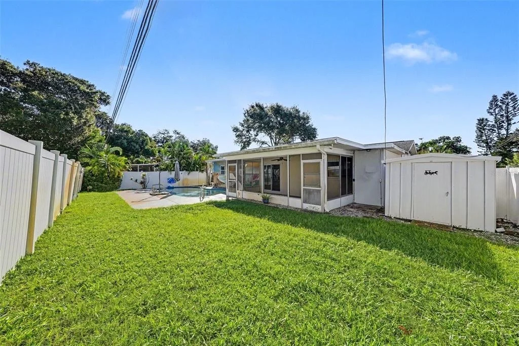 Photo of 14161 HETRICK CIRCLE N