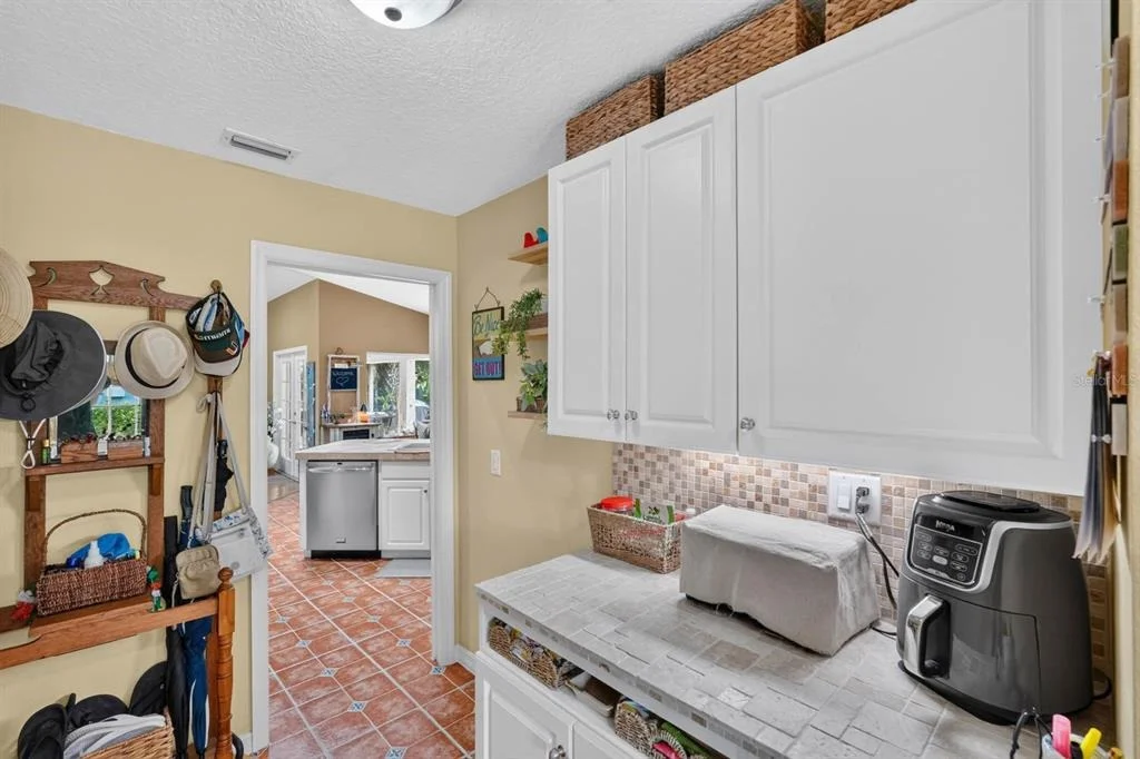 Photo of 84 ETHAN ALLEN DRIVE