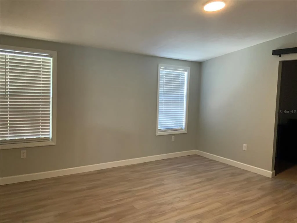 Photo of 10406 BRUSSELS DRIVE