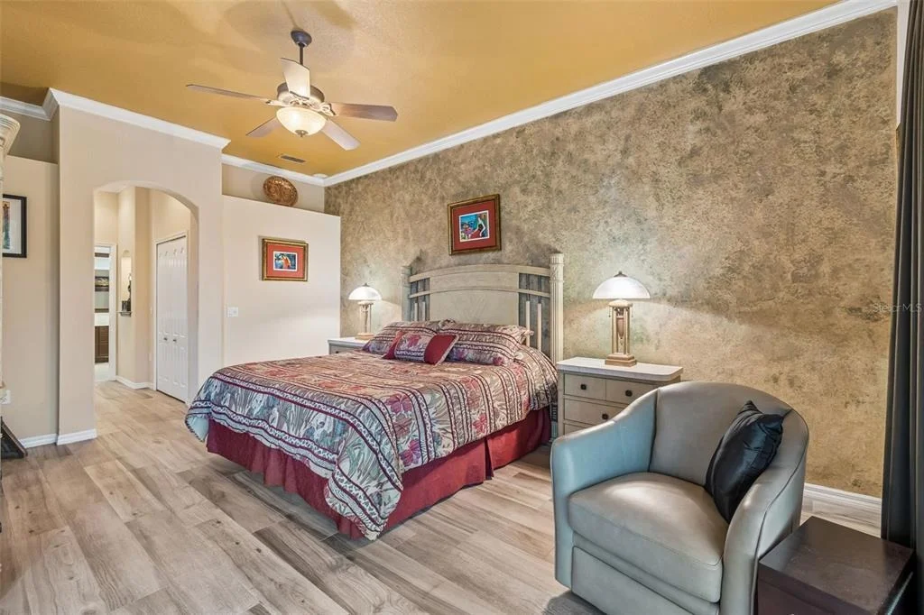 Photo of 566 PLANTERS MANOR WAY