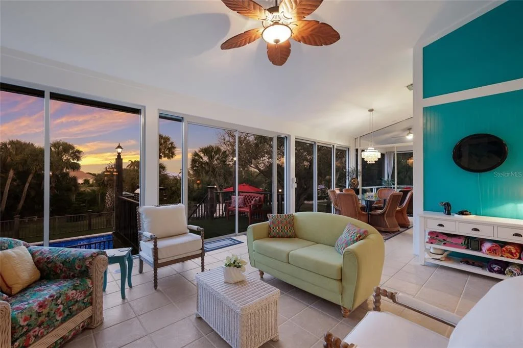 Photo of 10110 CREEKSIDE DRIVE