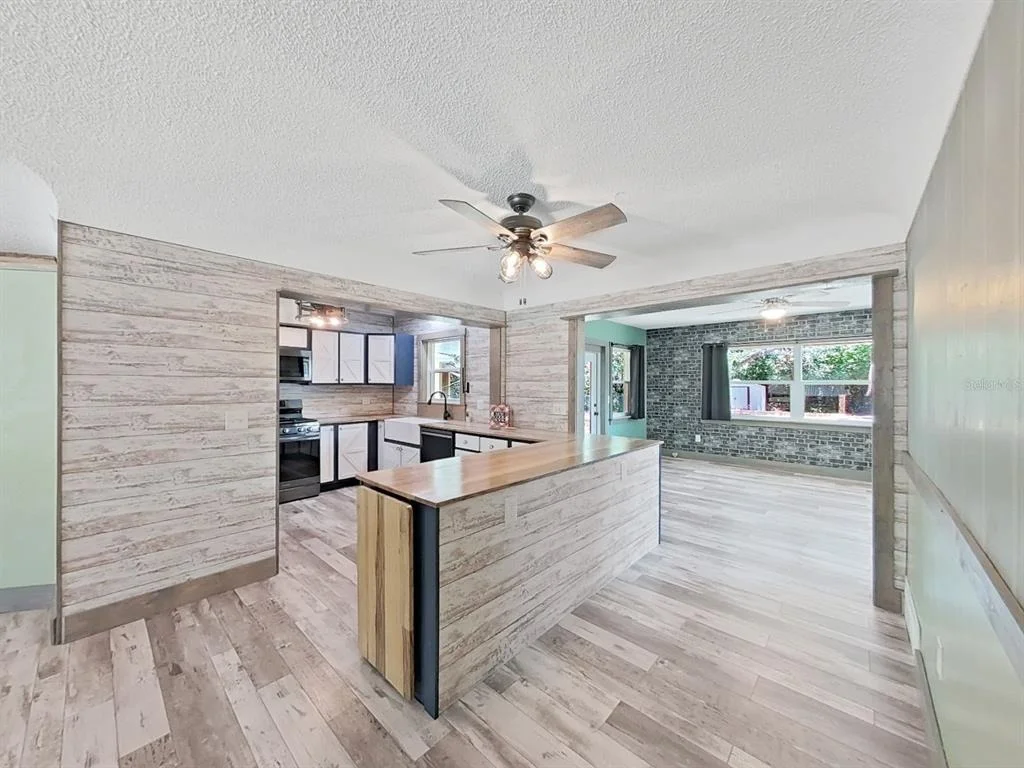 Photo of 5 N KEYSTONE DRIVE