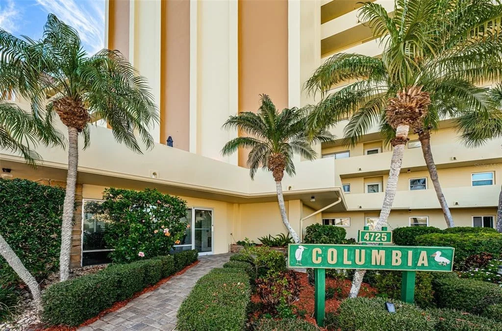 Photo of Unit 604 at 4725 COVE CIRCLE