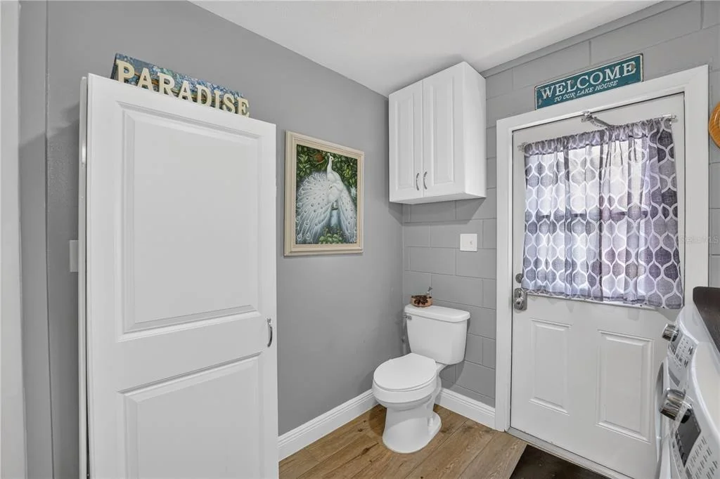 Photo of 28050 LOIS DRIVE