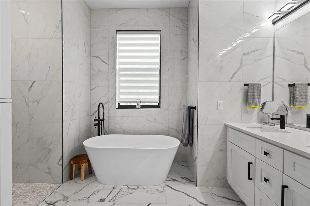 Photo of 4722 NEPTUNE ROAD