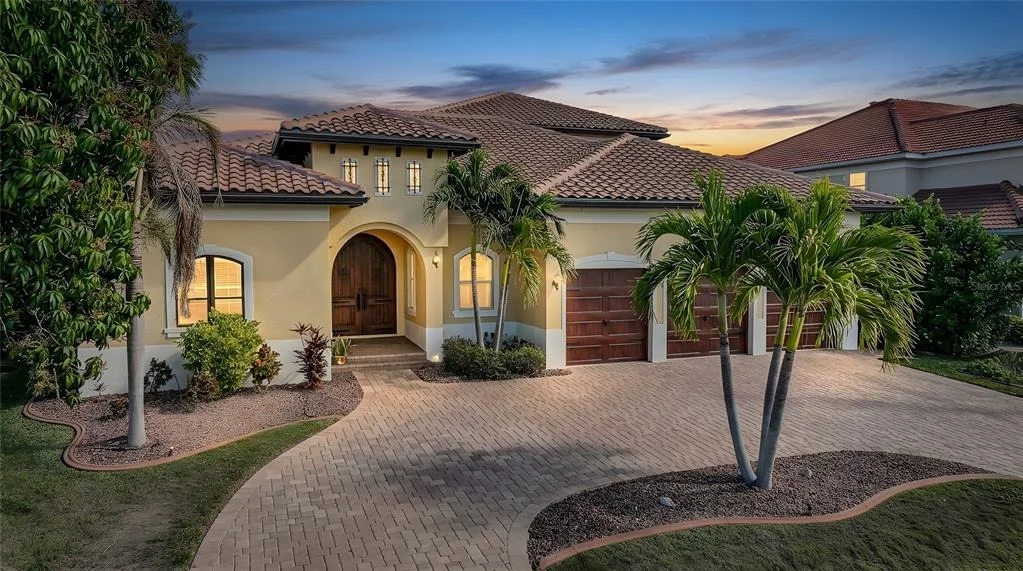 Photo of 166 HIBISCUS DRIVE