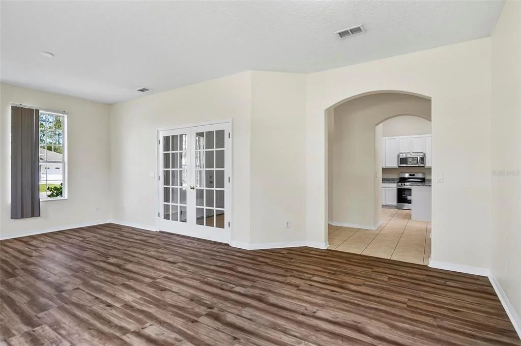 Photo of 91 SEA TRAIL