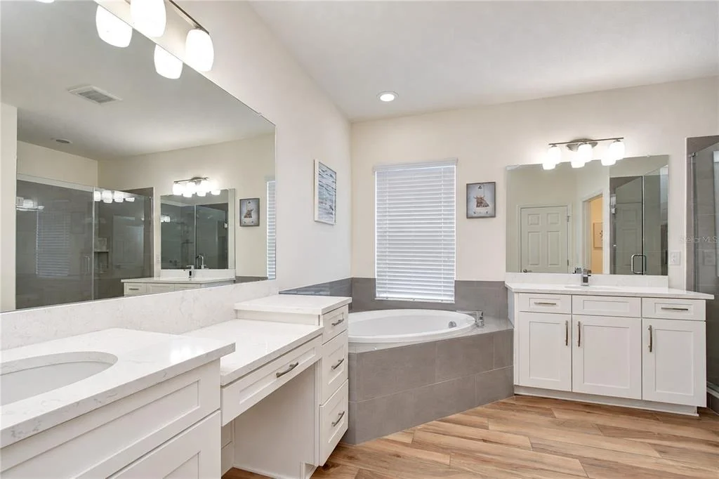 Photo of 11103 GREAT NECK ROAD