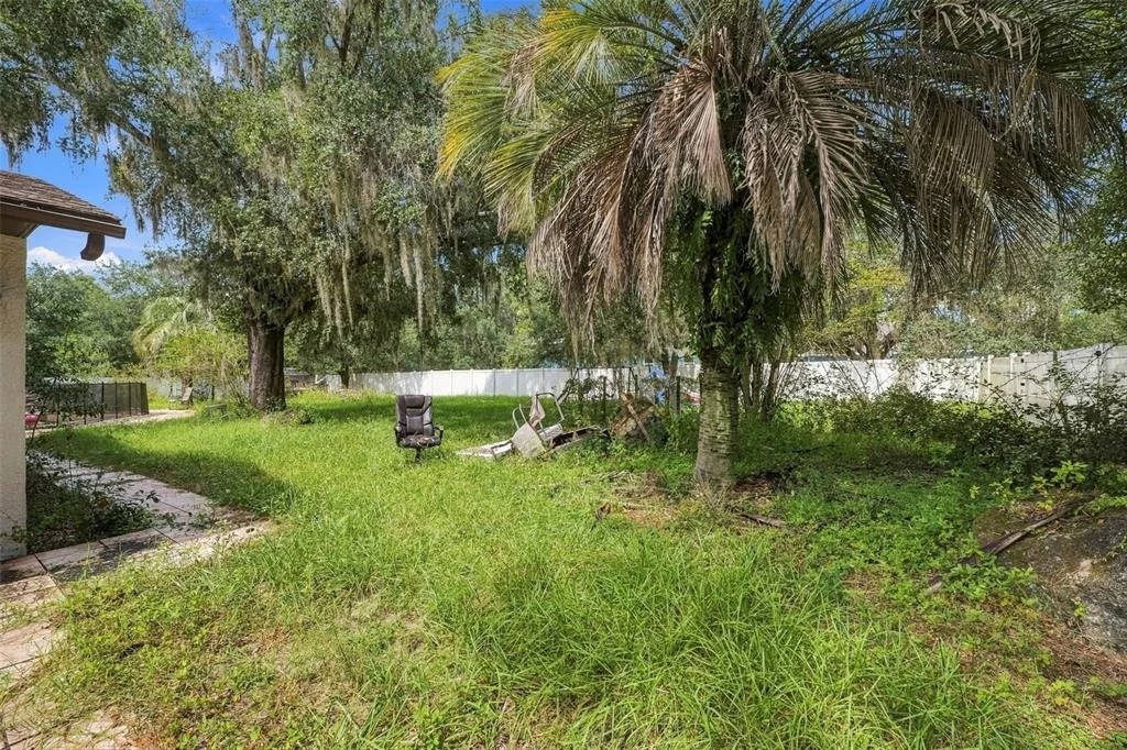 Photo of 15499 OAKCREST CIRCLE