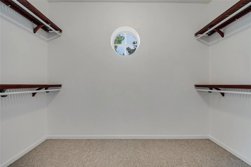 Photo of 116 OAK GROVE CIRCLE
