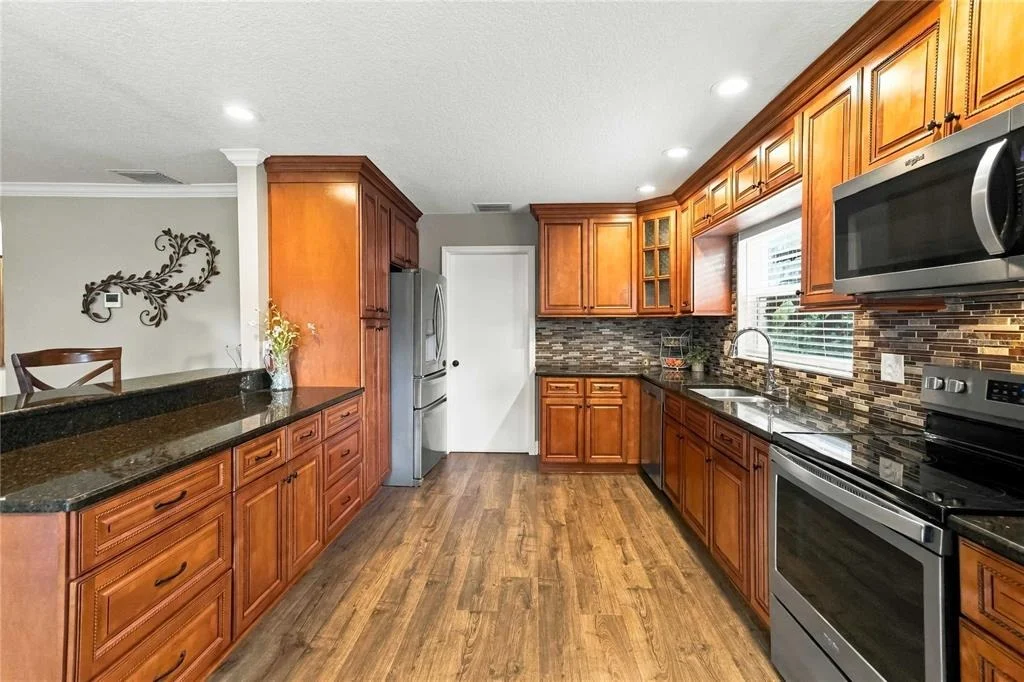 Photo of 1044 FOREST CIRCLE