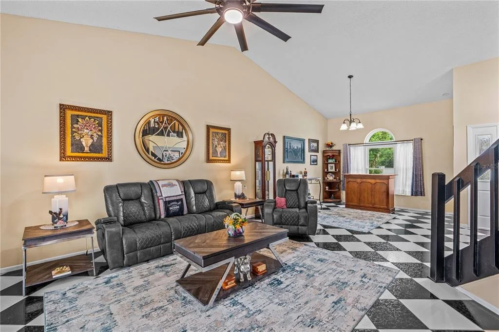 Photo of 460 CHAMPAGNE CIRCLE