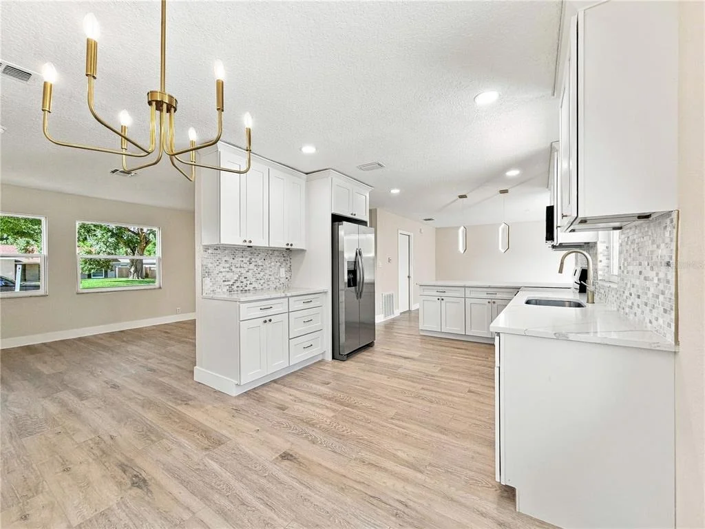 Photo of 7015 CRESTLAKE DRIVE