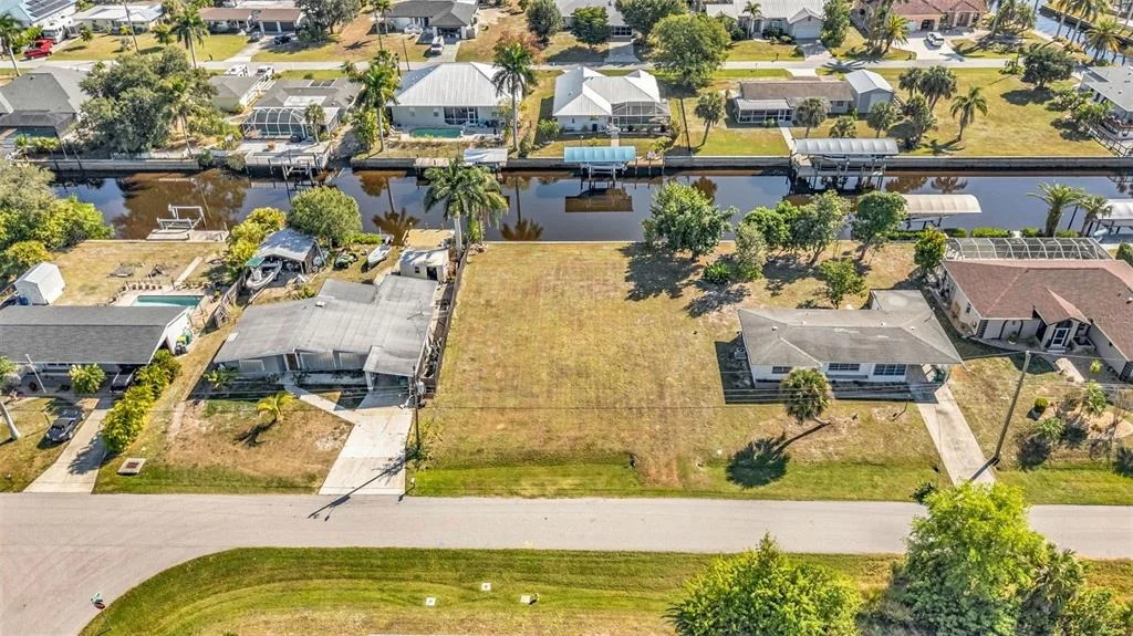 Photo of 3334 DOVER DRIVE