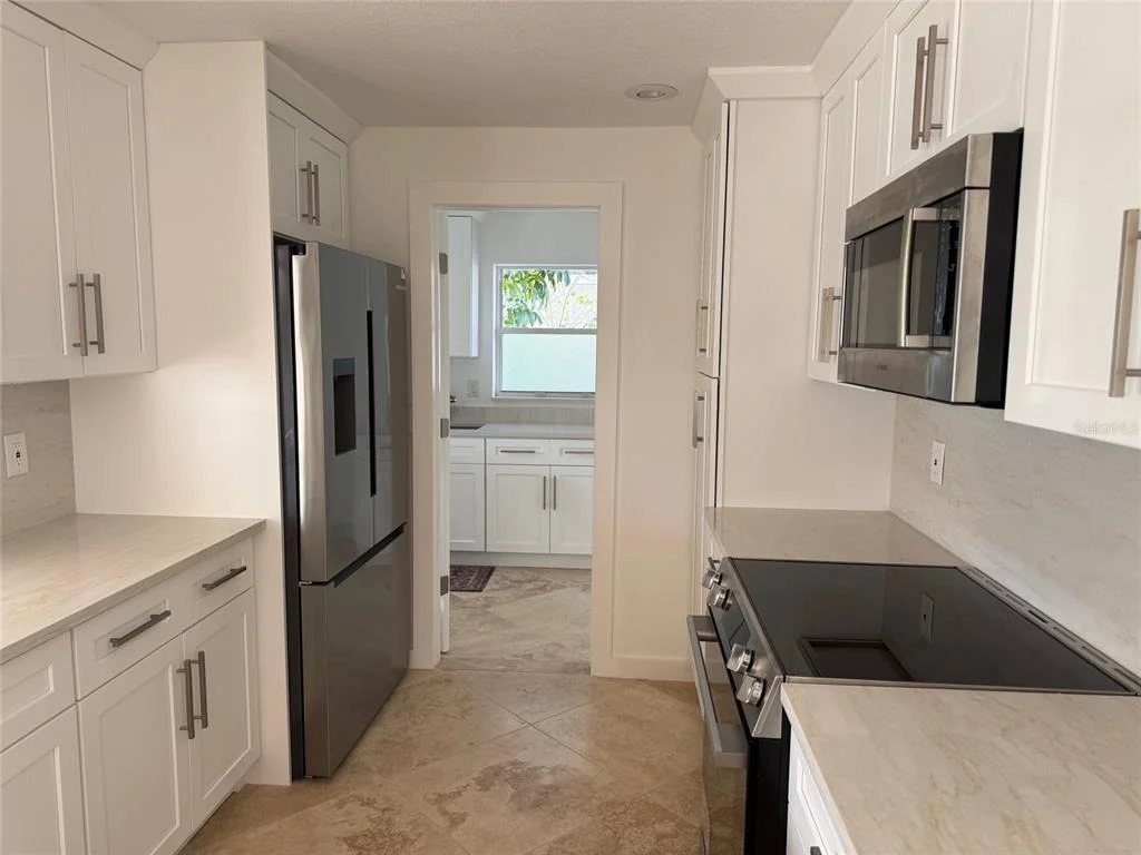 Photo of 2391 ROBERTA LANE