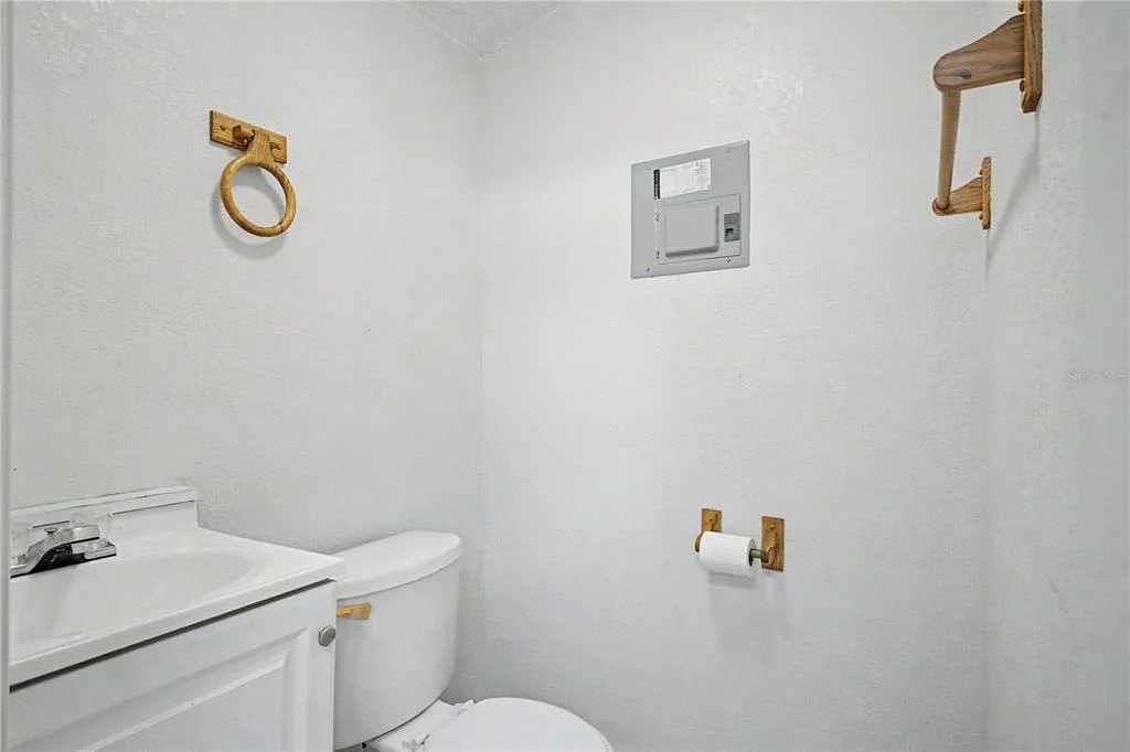 Photo of 1411 IVYDALE ROAD