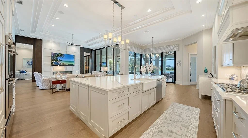 Photo of 8339 LUCERNE LOOP