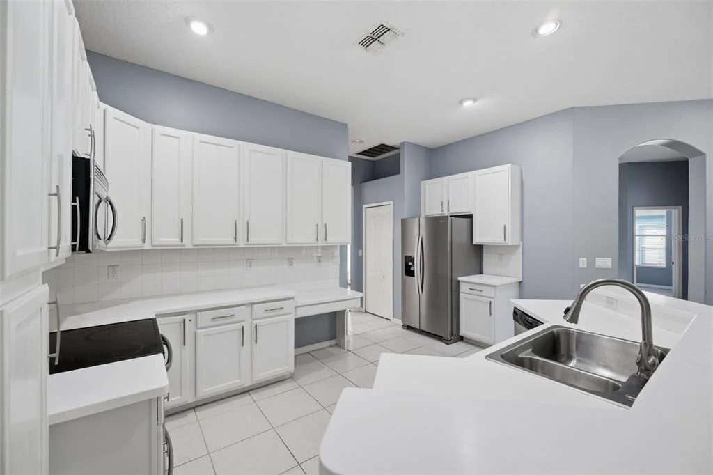 Photo of 14617 EDGEMERE DRIVE