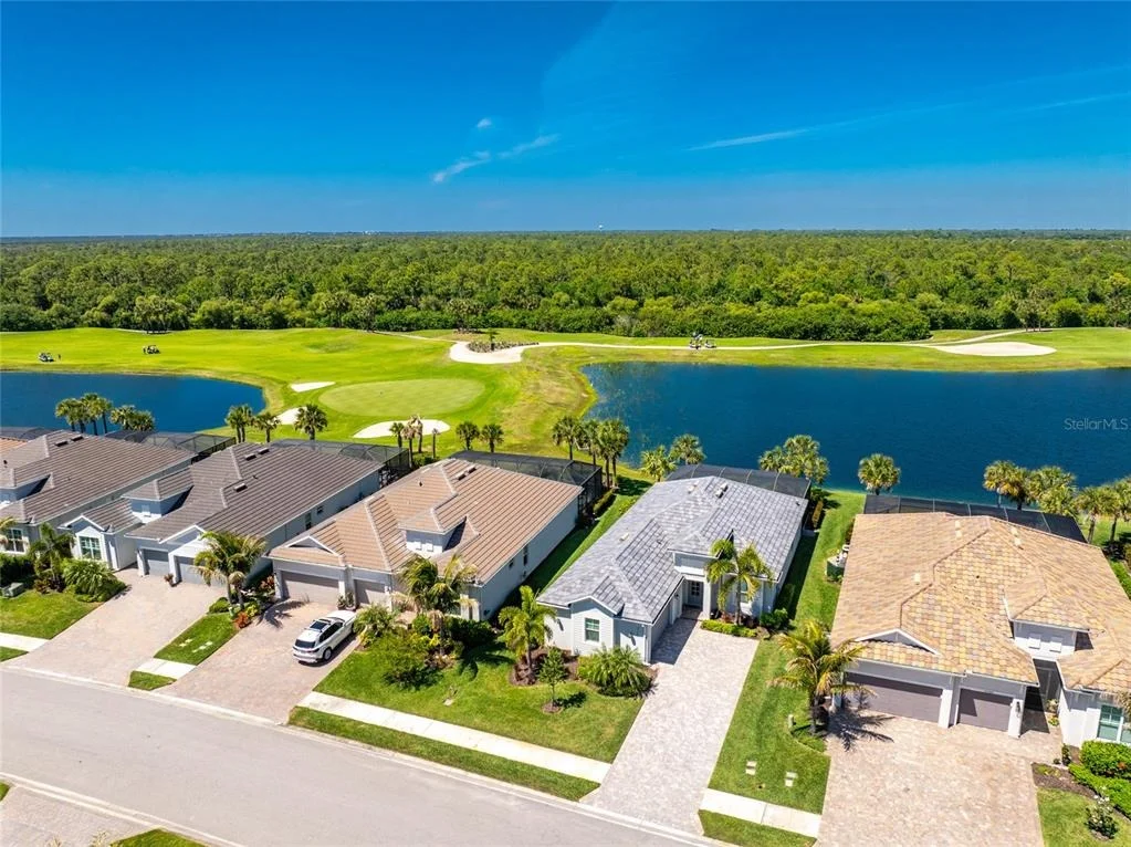 Photo of 25180 LONGMEADOW DRIVE