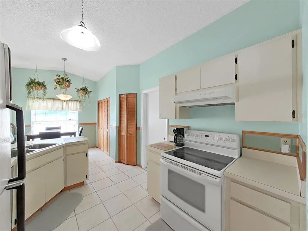 Photo of 726 STILLVIEW CIRCLE