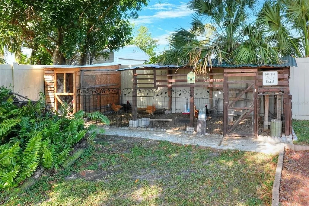 Photo of 6108 FAIRWAY BOULEVARD