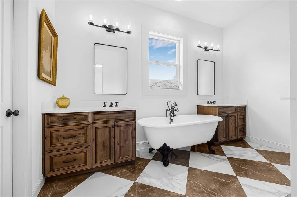 Photo of 8843 KENTON ROAD