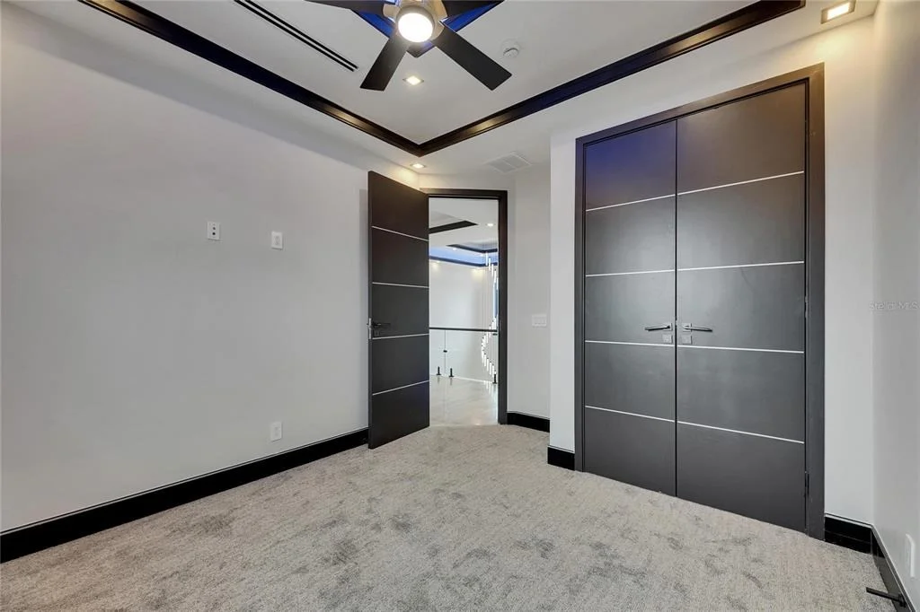 Photo of 6528 SIMONE SHORES CIRCLE