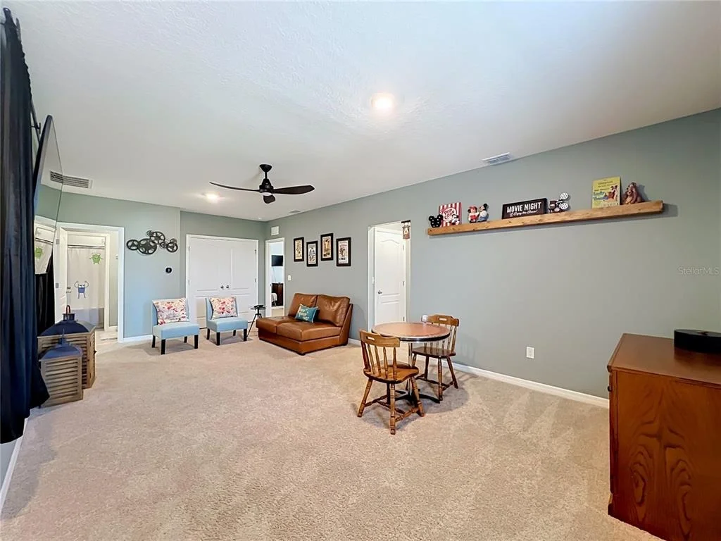 Photo of 7647 OAKMOSS LOOP